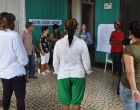 Dinámica grupal durante el Taller sobre violencia de género y abuso infantil