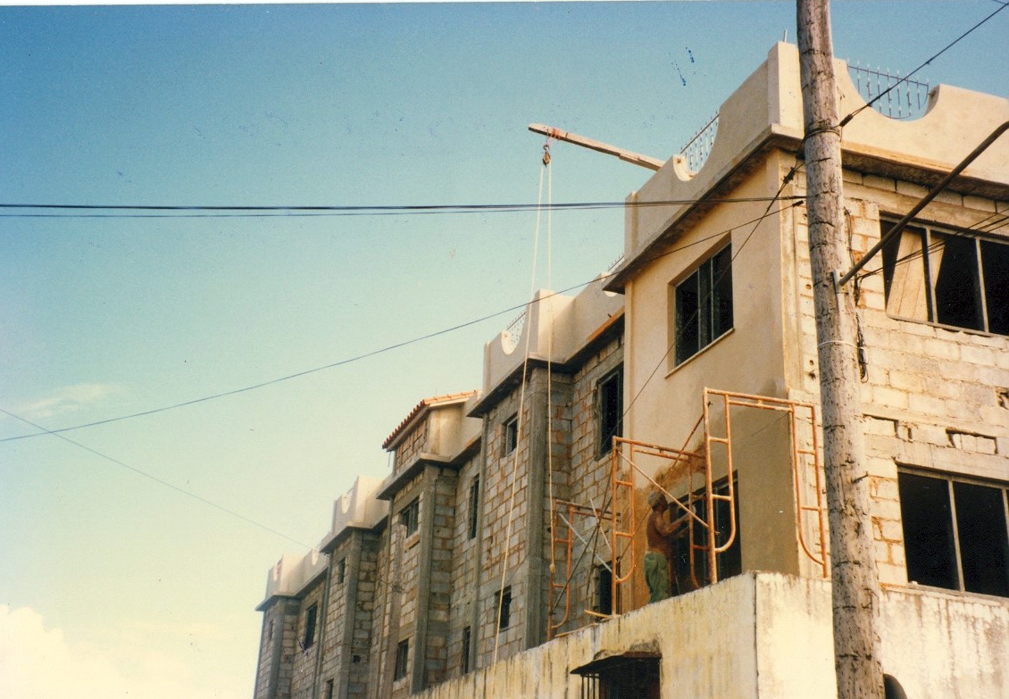 Primeras acciones constructivas de nuestra institución
