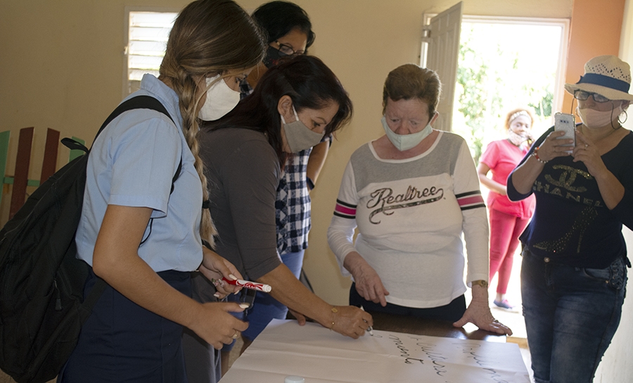 Jóvenes y educadores sensibilizados con la formación ecológica
