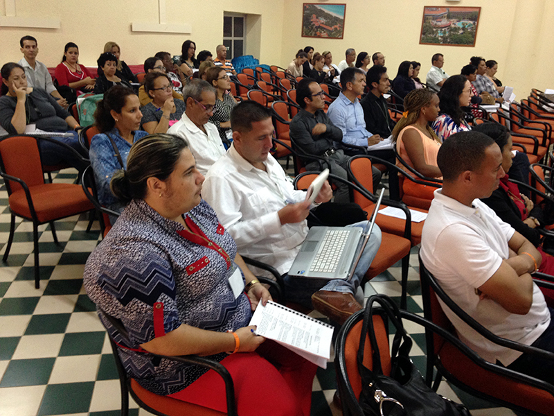 Participantes en el evento durante el Taller sobre Difusión de la ciencia