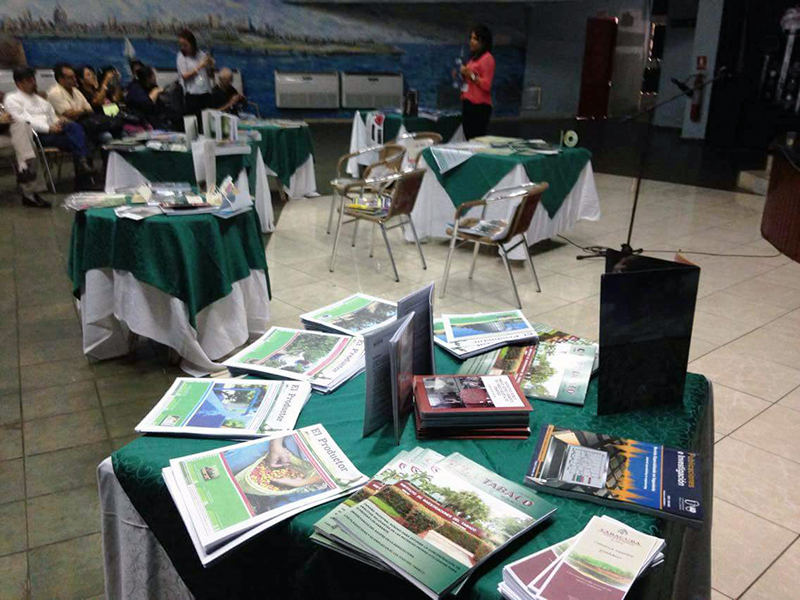 Presentación de materiales de impresión plana o digital