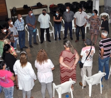 Representantes del PCC, gobierno y MINSAP de la provincia y municipio, junto a trabajadores del CCRD-C