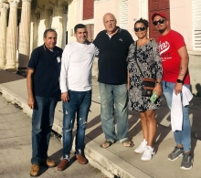 Durante el recorrido por comunidades de la provincia Villa Clara, junto al pastor Edelberto Valdés