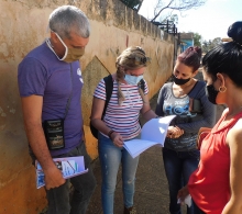 Facilita el trabajo comunitario la entrega de guías metodológicas impresas