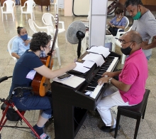 La participación de músicos y escritores fue un magnífico aporte en el proceso creativo