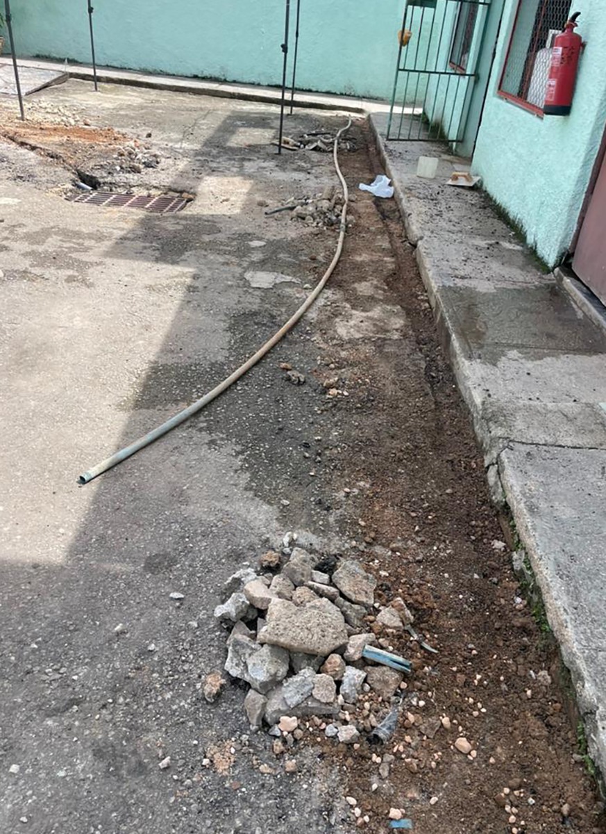 Reparación de tubería principal para agua potable
