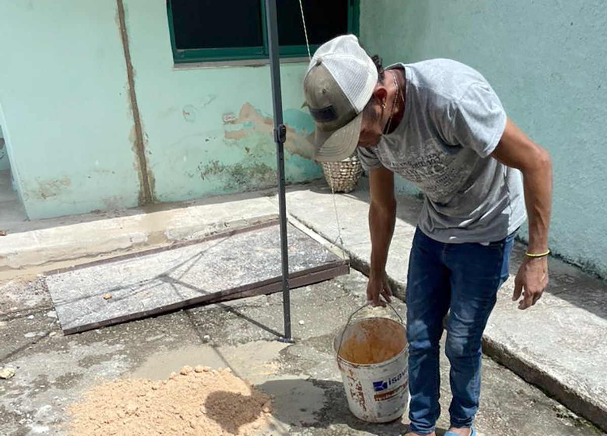 Durante la reparación en el CCRD-Cuba