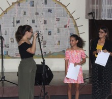 Lía Ruíz González fue premiada por la Dirección Municipal de Cultura de Cárdenas, por medio de su especialista Daniela Fernández Martínez