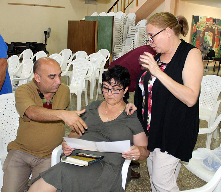 (De izq. a der.) Rev. Joel Ortega Dopico, Presidente del CIC, Rita M. García Morris, Directora Ejecutiva del CCRD-Cuba y Dr. Elina Ceballos Villalón, del CIC