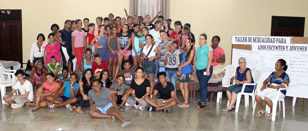 Grupo de adolescentes. Taller de sexualidad