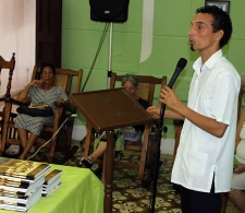 El Pastor Alison Infante comenta sobre la historia del Museo Eclesiástico Nacional “Blanca Rosa Ojeda”