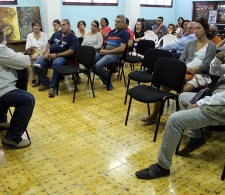 Víctor Fowler responde interrogantes del público