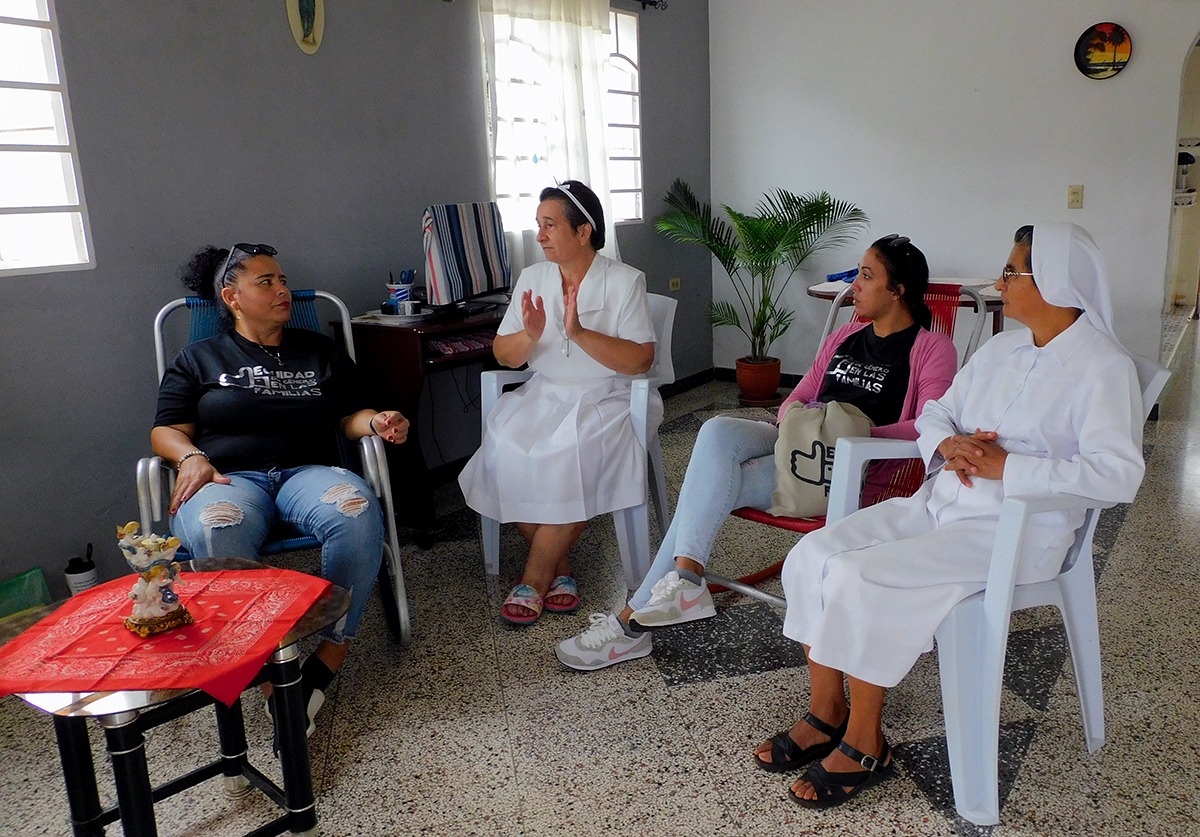 Dos líderes de la Iglesia Católica en Bolondrón comentaron sobre el impacto de las acciones en la comunidad