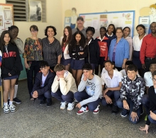 Los adolescentes de la escuela Guillermo Geilín comparten con el equipo visitante