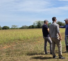 Juan Carlos Ortega, coordinador de la Finca El Retiro explica sobre el uso de técnicas agroecológicas
