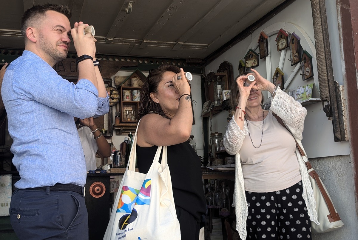 La visita fue propicia para apreciar la originalidad de los productos que se comercializan en La Chero