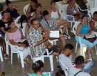 2.-Colaborador-Alfredo-Rojas-de-pie-trabajando-con-los-jóvenes-asistentes