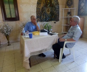 Reverendo Raimundo García Franco y Padre Jesús F. Marcoleta