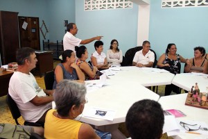 Taller para mujeres emprendedoras sobre gestión de negocios y de artes manuales.