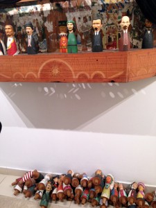 Instalación artística contemporánea y cubana donde la Historia resulta protagonista