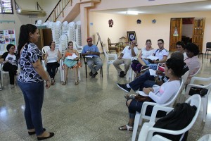 Dra. Patricia de la Paz Sarraff, auxiliar del Programa Académico, introducción al Taller