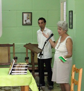 Pastor Alison Infante y Dtra. del Museo Eclesiástico Nacional “Blanca Rosa Ojeda”, Angelina Fariña Portela
