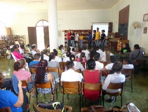 Actuación del grupo coral Sin palabras