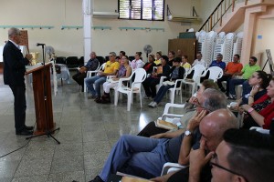 Devocional por el Día del hombre. Al frente, Rev. Raimundo García Franco