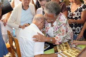 Participante en la presentación del libro Llanura de sombras. Diario de las UMAP, agradece al Rev. Raimundo