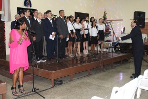 Irina Madrazo (flautista) y el coro de II Iglesia Bautista de Cárdenas