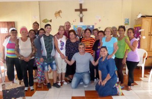 Grupo asistente al Taller Las adicciones emocionales, una mirada a nuestras relaciones humanas, en Perico