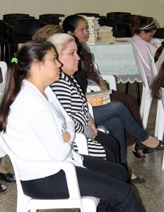 Trabajadoras del Departamento de Finanzas, durante el Taller de fortalecimiento institucional