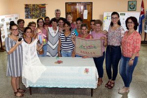 Mujeres emprendedoras de diferentes comunidades visitan el CCRD-C para compartir y aprender
