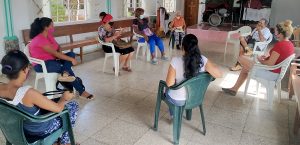 Intercambio de especialistas del CCRD-C con emprendedoras del municipio Carlos Rojas