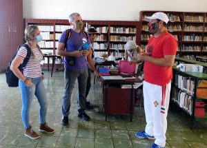 Encuentro con líderes en la comunidad Pedro Betancourt