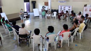 Bienvenida al taller Afroemprendimiento y Racialidad por parte de Beatriz Lima, coordinadora de la Pastoral para la Reflexión y el Diálogo