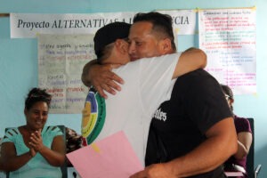 El vínculo entre los facilitadores y los participantes garantiza la sostenibilidad de las acciones futuras contra la violencia