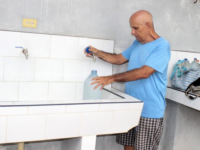 Encargado Ricardo Acosta García