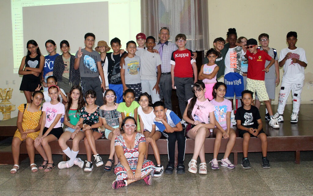 Alumnos de sexto grado de primaria que disfrutaron todo un curso del proyecto