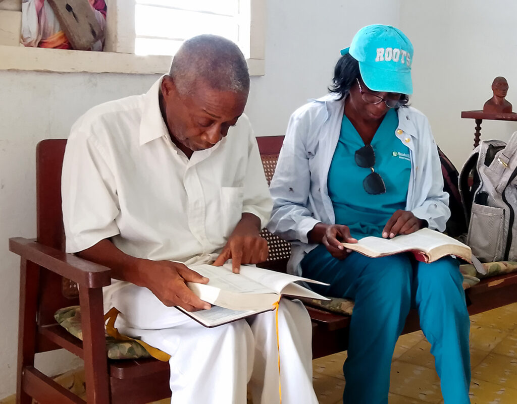Beneficiario de la Pastoral para la atención a ancianos, personas con discapacidad y/o con necesidades especiales agradece la visita de nuestras especialistas